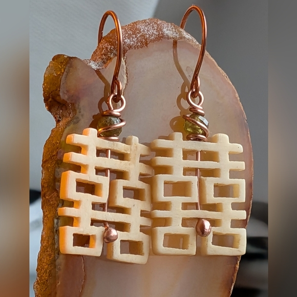 Carved Bone Kanji Earrings Pure Copper Wire Rare Green Apatite Gems - Picture 7 of 11